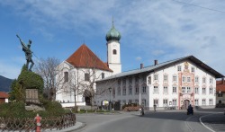 Kirchplatz